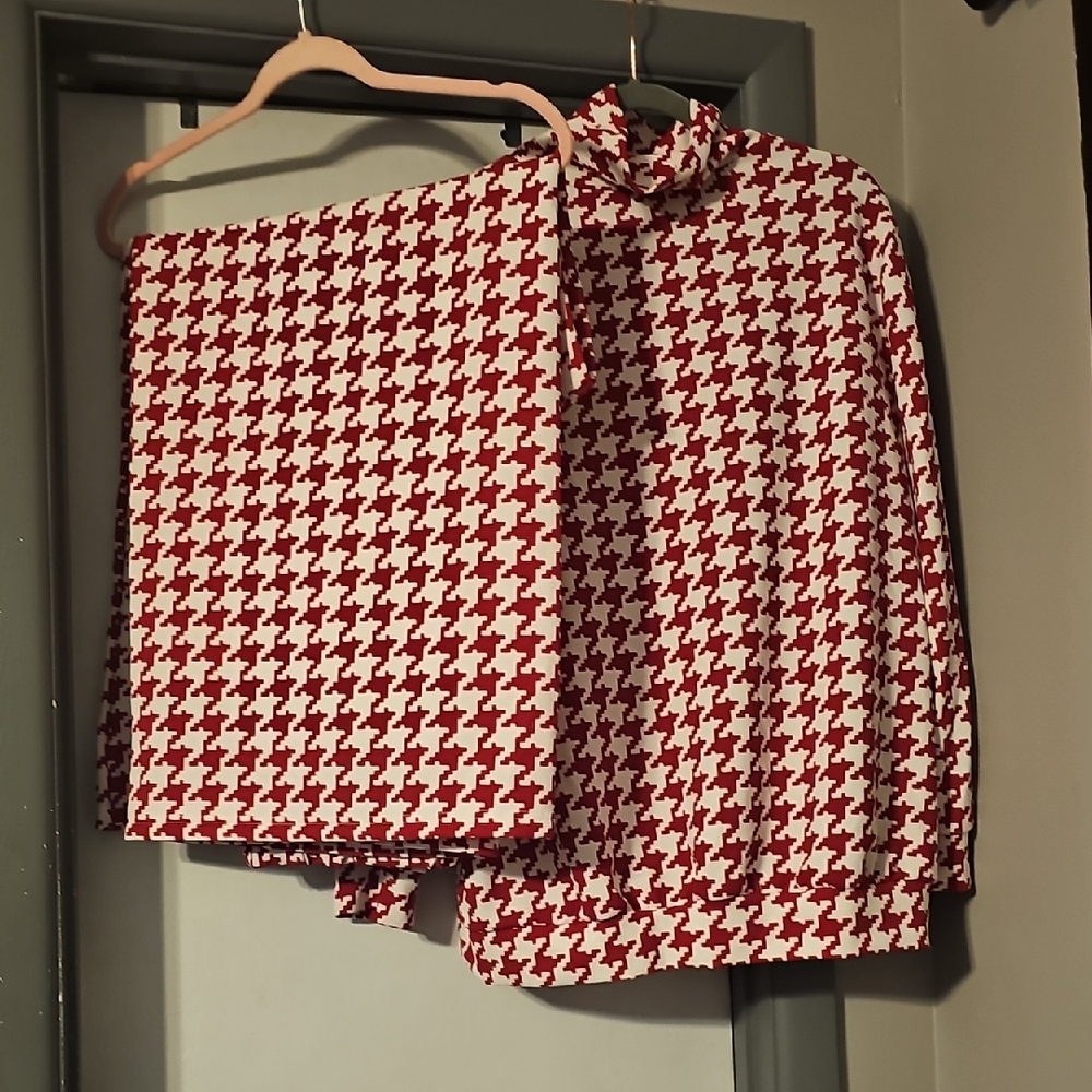 Stylish Red and White Houndstooth Wide Legged Pants Suit